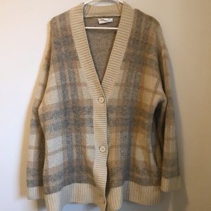 Plaid Oak + Fort Cardigan